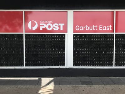 townsville-post-office-and-newsagency-suited-to-hands-on-owners-5