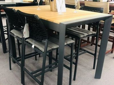 living-on-the-outside-independent-out-door-furniture-store-2
