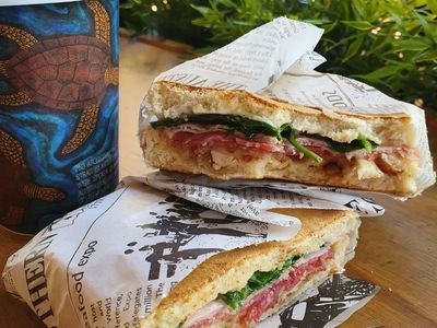fat-dogz-cafe-hammett-street-grocer-5