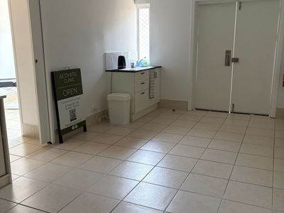 skin-beauty-clinic-in-an-established-health-wellness-hub-7