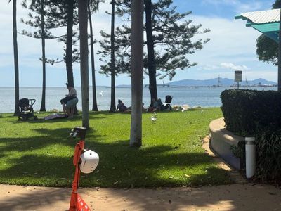 kiosk-on-the-strand-a-busy-scenic-location-that-cant-be-replicated-9