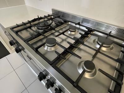 glittering-cleaning-service-a-one-stop-shop-offering-multiple-cleaning-services-7