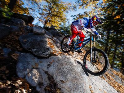 bicycle-shop-selling-high-end-mountain-bikes-with-repairs-service-1