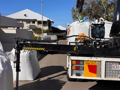 mobile-townsville-pallet-collection-delivery-299-000-wiwo-6