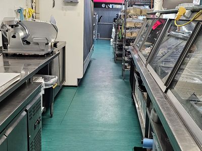 iconic-italian-deli-cafe-50-years-in-the-heart-of-ingham-8