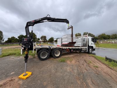 mobile-townsville-pallet-collection-delivery-299-000-wiwo-0