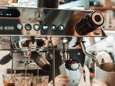two-complementary-coffee-hospitality-operations-2