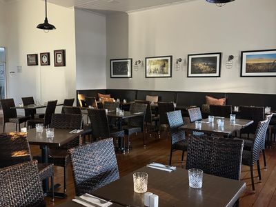 iconic-cafe-bar-restaurant-stunning-historical-queenslander-building-1