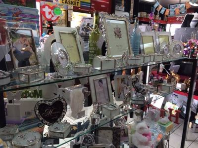 townsville-post-office-and-newsagency-suited-to-hands-on-owners-6