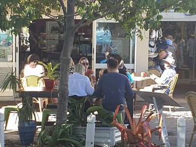 cafe-nourish-premium-beachside-hospitality-business-on-magnetic-island-7
