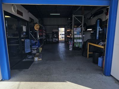 townsville-automotive-workshop-with-heavy-vehicle-capacity-2