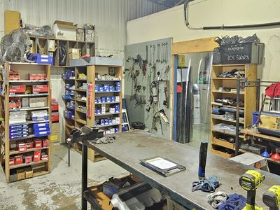 townsville-automotive-workshop-operating-29-years-4-day-week-10-months-per-year-7