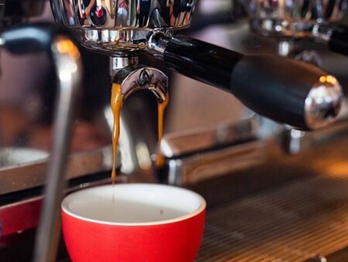 a-bustling-profitable-stellarossa-cafe-in-a-busy-shopping-centre-location-1