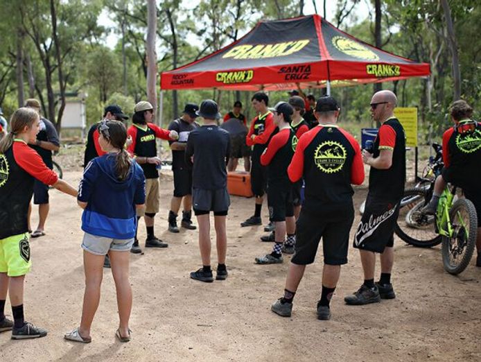 bicycle-shop-selling-high-end-mountain-bikes-with-repairs-service-2