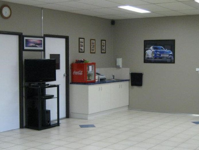 barbers-barn-established-barber-shop-for-sale-in-thriving-industrial-hub-5