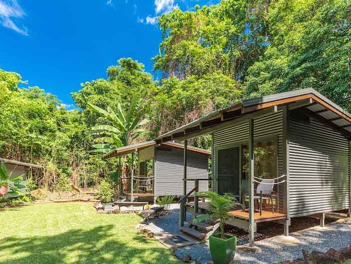 ocean-safari-safari-lodge-turtle-rock-cafe-accommodation-tourism-business-9