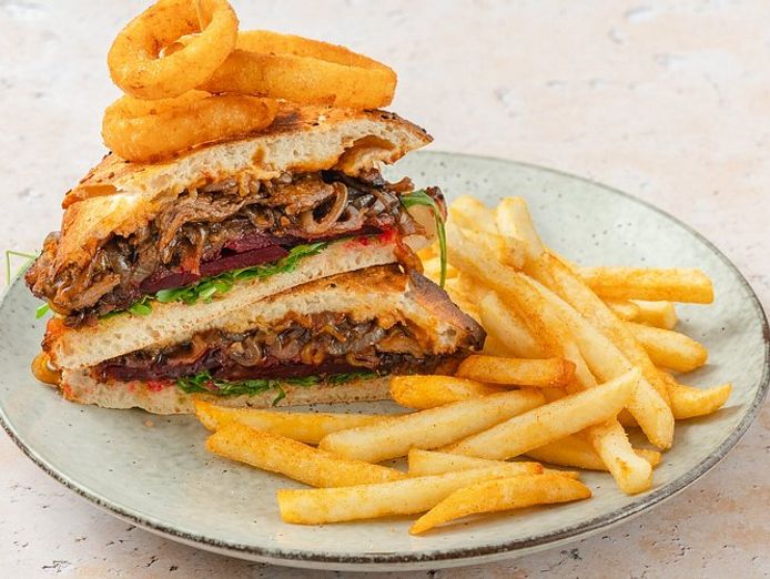 a-bustling-profitable-stellarossa-cafe-in-a-busy-shopping-centre-location-7