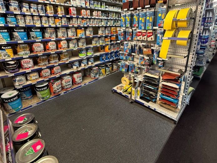 collinsville-hardware-a-rare-opportunity-in-australias-economic-engine-room-1