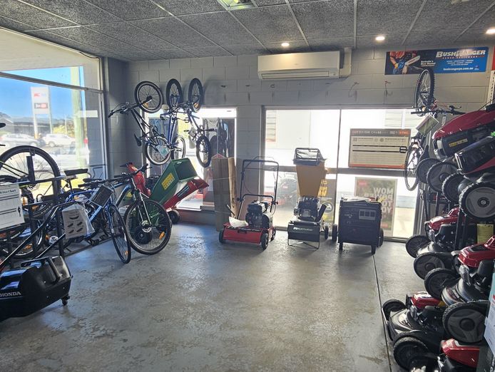 established-outdoor-power-equipment-cycle-business-bowen-2