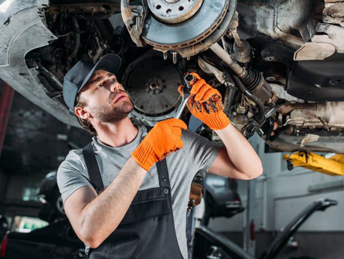 auto-mechanical-business-in-the-heart-of-a-busy-mining-area-0