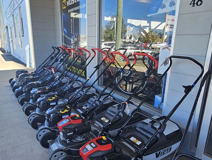 established-outdoor-power-equipment-cycle-business-bowen-1