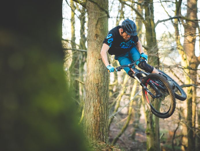 bicycle-shop-selling-high-end-mountain-bikes-with-repairs-service-9