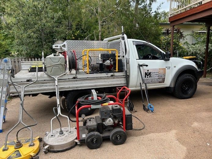 magnetic-island-surface-cleaning-established-business-in-a-tropical-paradise-1