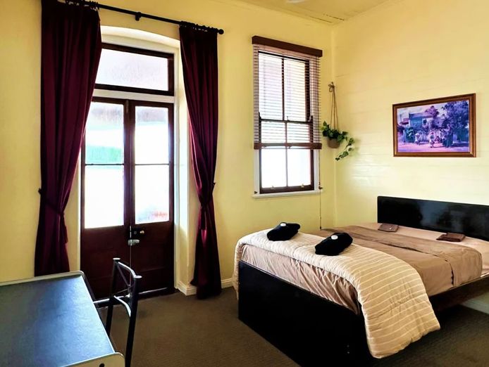 huge-blank-canvas-development-opportunity-with-two-street-access-in-the-cbd-5