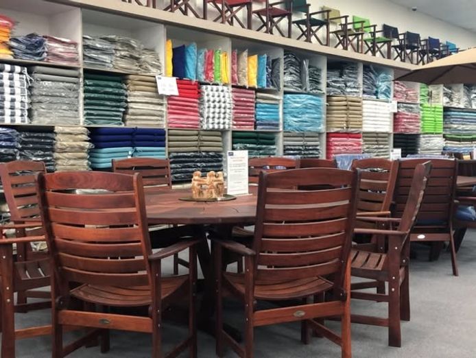 living-on-the-outside-independent-out-door-furniture-store-6