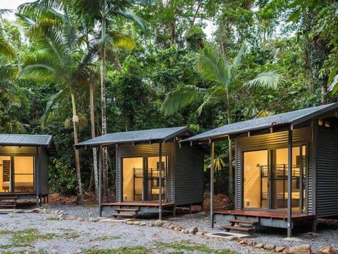 ocean-safari-safari-lodge-turtle-rock-cafe-accommodation-tourism-business-8