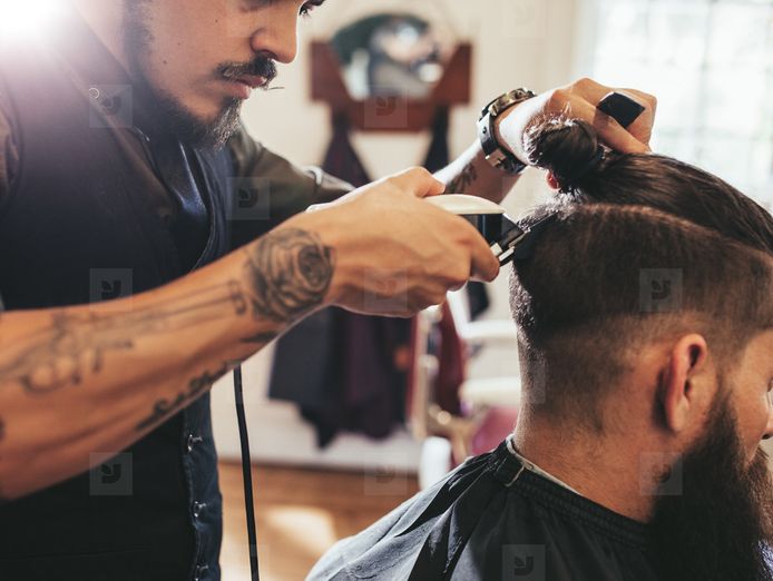 established-mens-grooming-enterprise-in-cairns-premier-shopping-destination-2