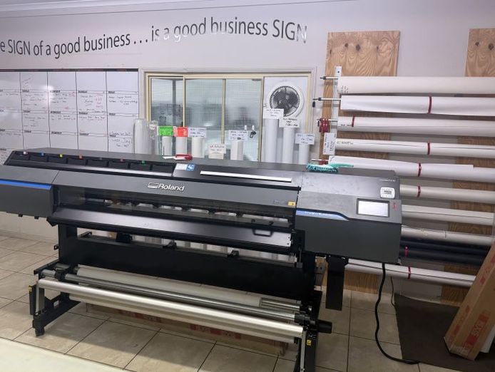 predator-signs-massive-reputation-for-quality-signage-for-all-applications-2