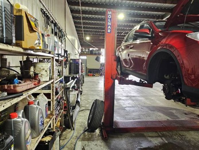 townsville-automotive-workshop-operating-29-years-4-day-week-10-months-per-year-6