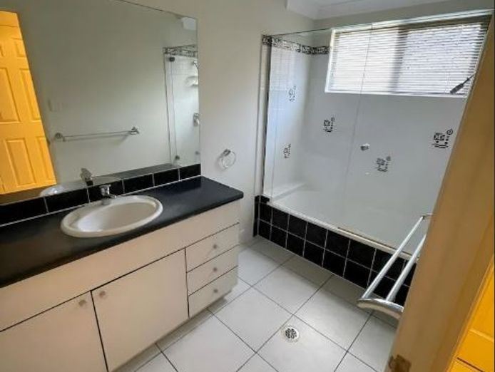 glittering-cleaning-service-a-one-stop-shop-offering-multiple-cleaning-services-2