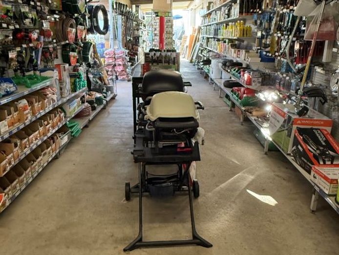 collinsville-hardware-a-rare-opportunity-in-australias-economic-engine-room-3