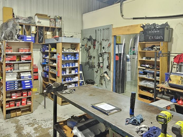 townsville-automotive-workshop-operating-29-years-4-day-week-10-months-per-year-7