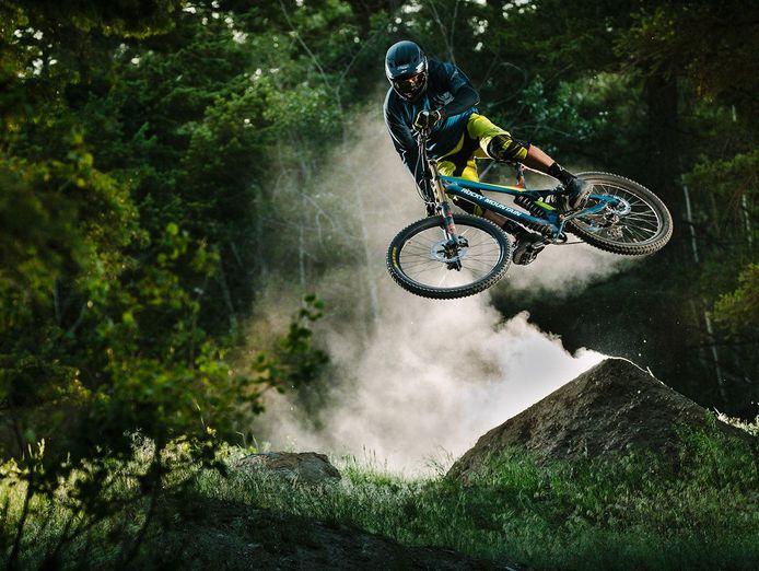 bicycle-shop-selling-high-end-mountain-bikes-with-repairs-service-0