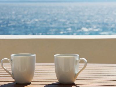 waterfront-licensed-caf-201-restaurant-0