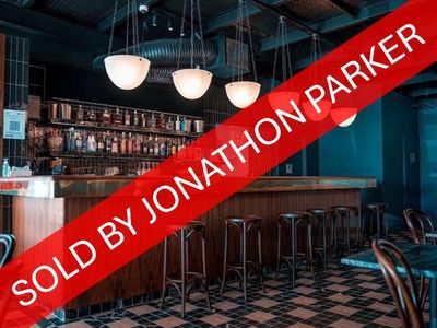 sold-bibra-lake-small-bar-stunning-fitout-0