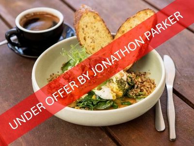 under-offer-institution-western-suburbs-caf-201-0
