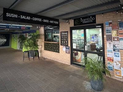 bamboo-cafe-exmouth-very-busy-central-caf-201-0