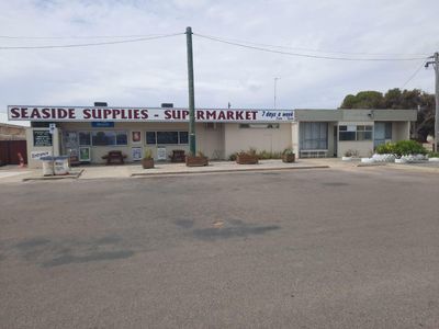 reduced-freehold-seaside-supplied-leeman-general-liquor-lotto-home-0
