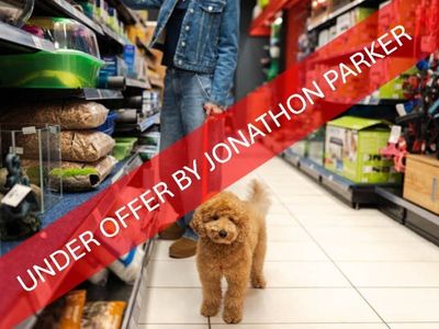 under-offer-established-pet-and-stock-supply-retailer-0