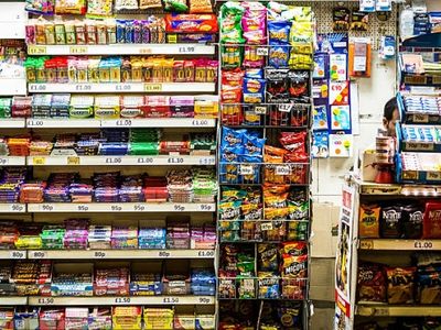 very-busy-convenience-store-24hrs-0