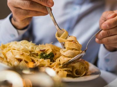 coastal-suburb-italian-restaurant-0