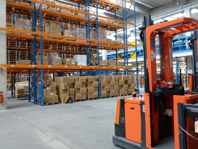 wholesale-hospitality-distribution-business-0
