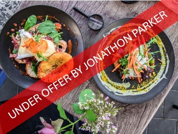 under-offer-cosy-local-caf-201-blue-chip-location-0