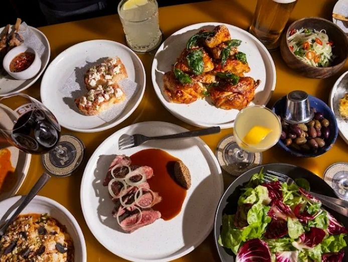 cbd-tavern-with-hollywood-fitout-0