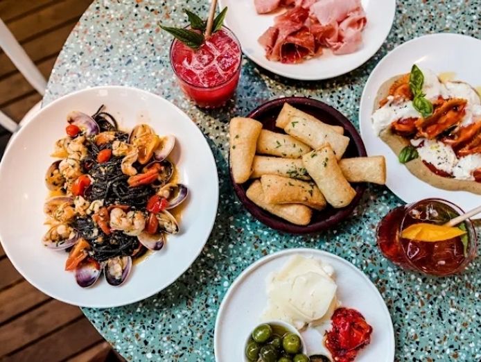 authentic-italian-dining-with-long-lease-0