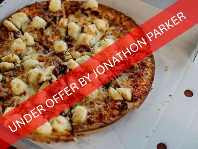 under-offer-super-busy-pizza-shop-0